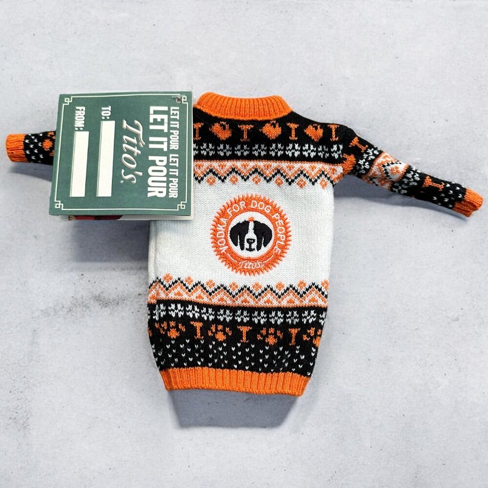 TITO'S‎ HANDMADE VODKA FOR DOG PEOPLE HOLIDAY CHRISTMAS BOTTLE SWEATER - NEW